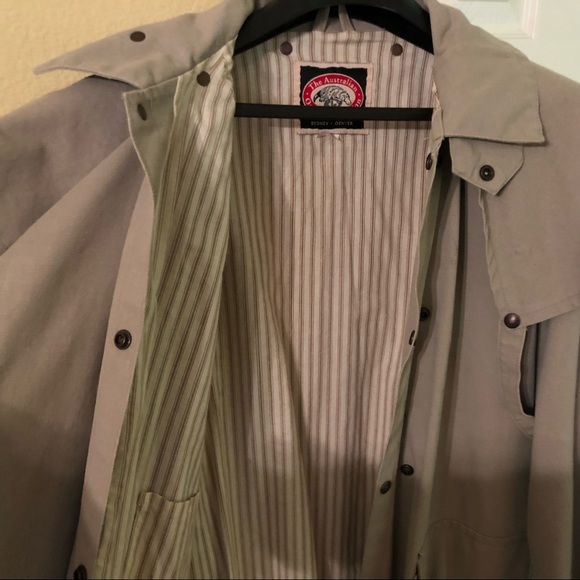 Duster - Picture 3 of 4